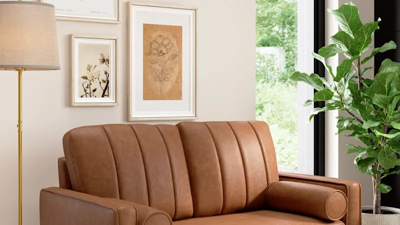 Max 54W Loveseat