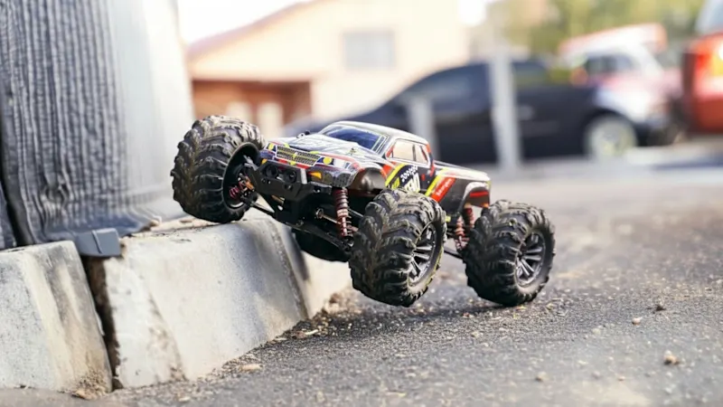 Laegendary Legend 1:10 Scale 4x4 Offroad RC Monster Truck