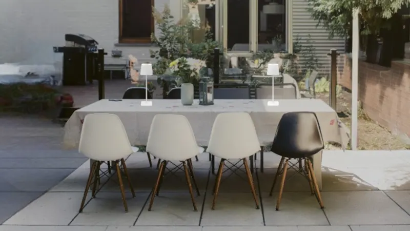 The Cordless Indoor/Outdoor Table Lamp