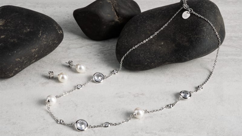 JOIA De Majorca Pearl & Cubic Zirconia Chain Necklace & Pearl Stud Earrings
