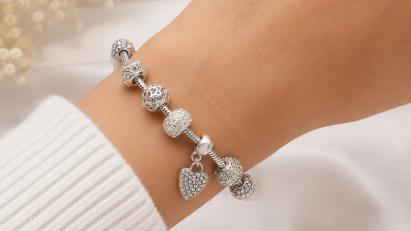 Donatello Gian Crystal Hearts Charm Bracelet