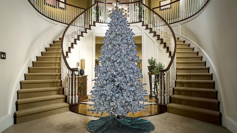 National Tree Company 9' Sparkling Christmas Tree with 2,000 LED Lights