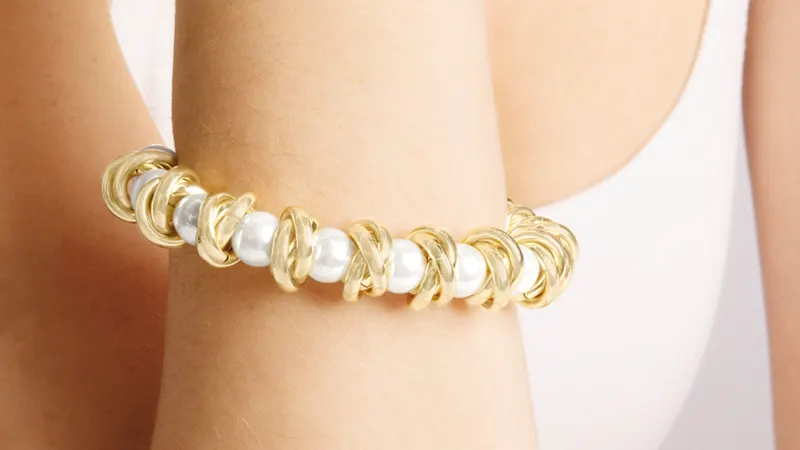 Martha Stewart 7" Elegant Gold and Pearl Bracelet