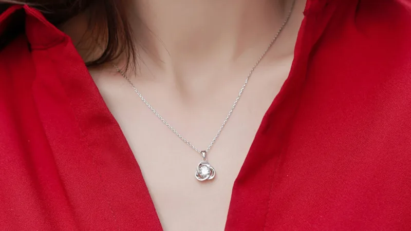 Stella Valentino 1.0 Carat TW Moissanite Solitaire Flower Swirl Pendant Necklace