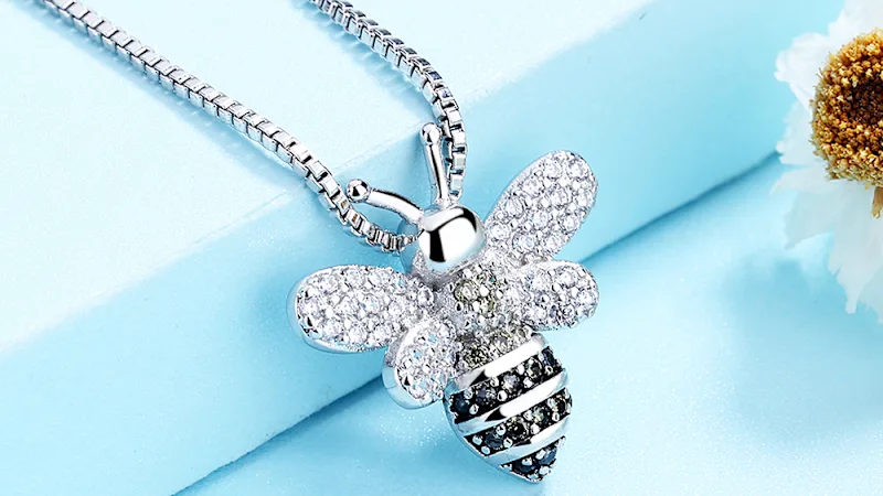 Rose And Lilly Sterling Silver Bee Pendant Necklace With Crystals