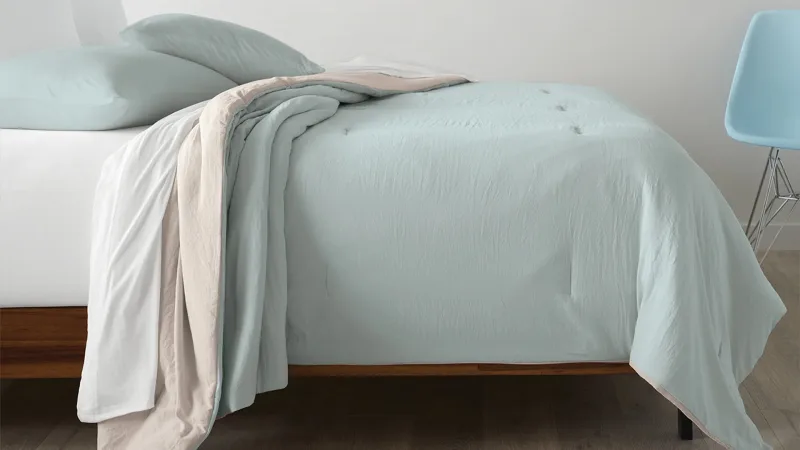 Ella Jayne Lightweight Down-Alternative Reversible Comforter Set