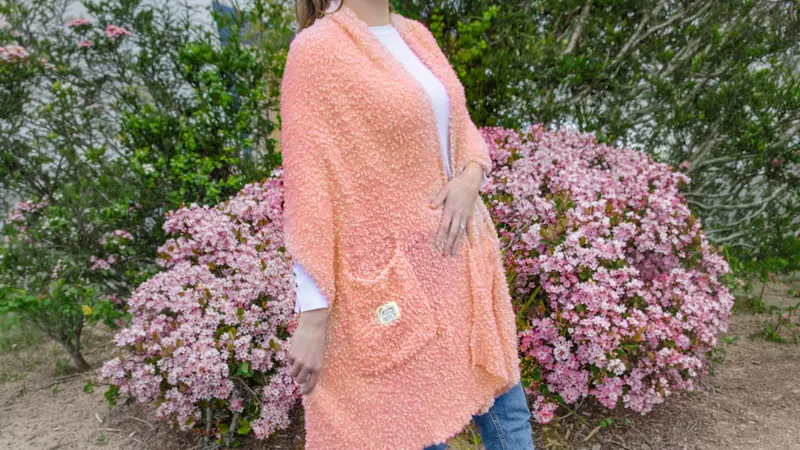 DEMDACO Giving Collection Giving Shawl with Pockets