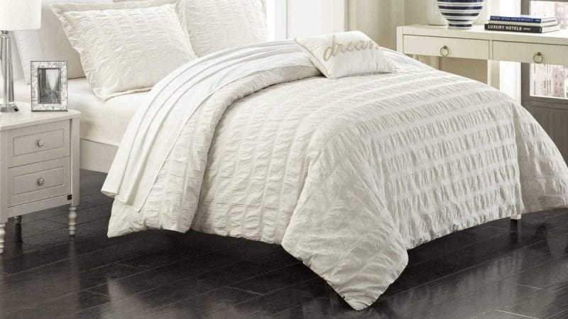 Chic Home Millbury 4-Piece Duvet Set