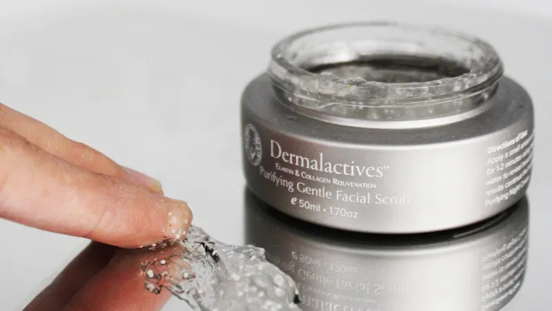 Dermalactives Purifying Gentle Face Scrub