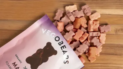 20-Pack: VegoBears Organic Malibu Gummy Bears (3.5oz)