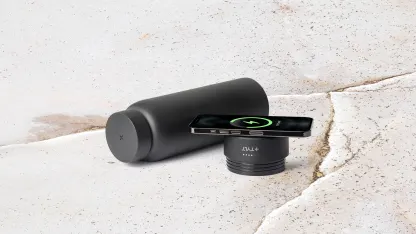 TYLT 24oz Power Bottle 2.0 with Wireless Charging Power Bank