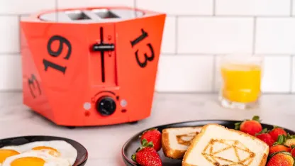Uncanny Brands Dungeons And Dragons Halo 2-Slice Toaster