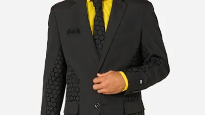 Batman Tuxedo Suit for a Dark, Stylish Look