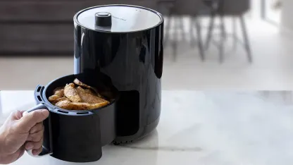 Magic Chef 1.6 Quart Snack-Sized Compact Air Fryer