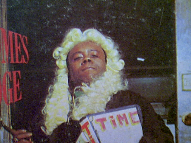 here comes da judge