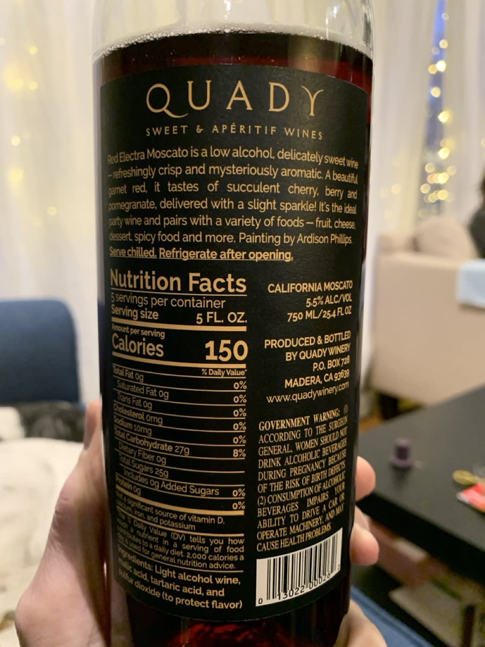 Red Electra Moscato bottle back label