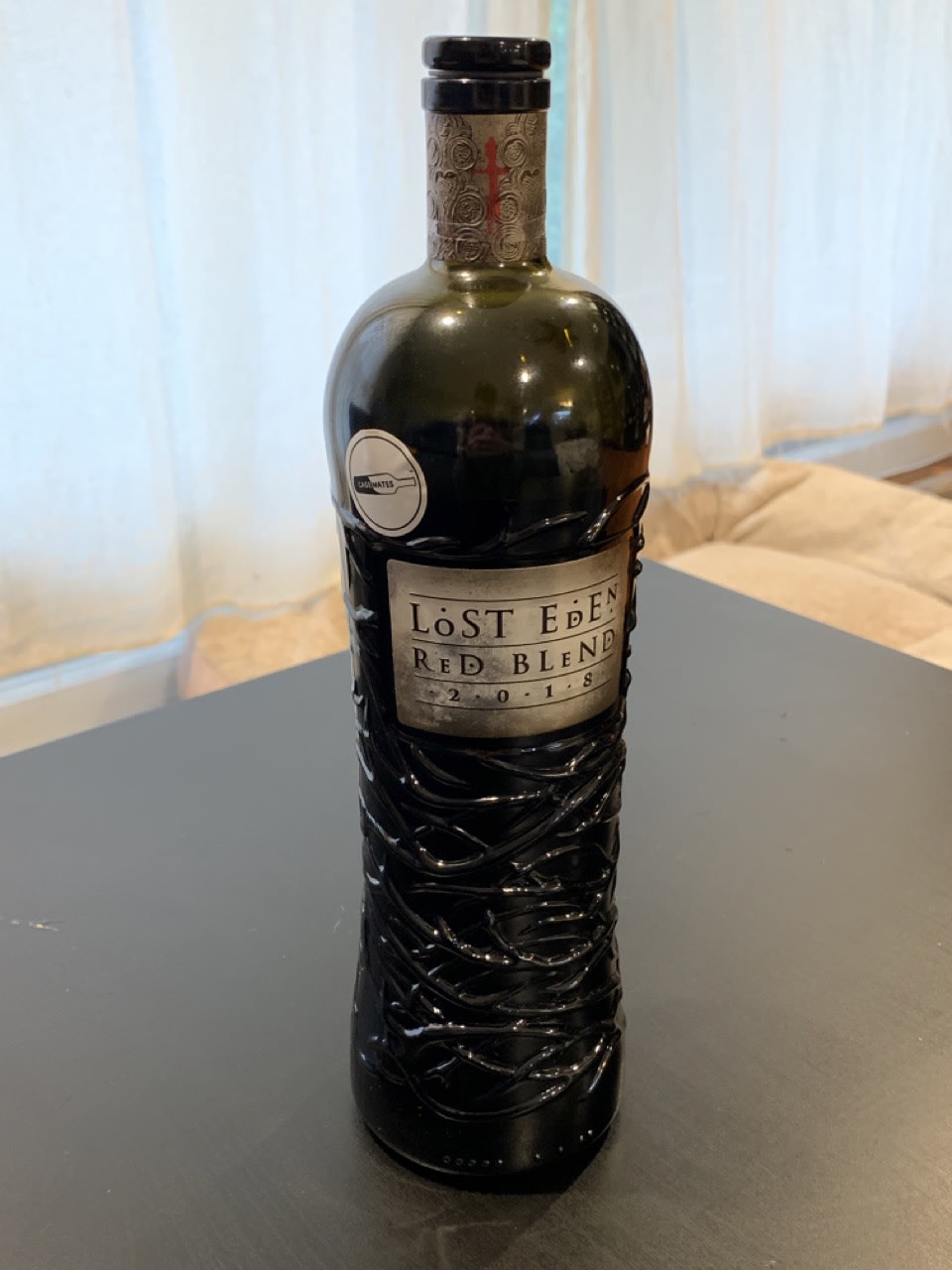 Lost Eden Red Blend bottle