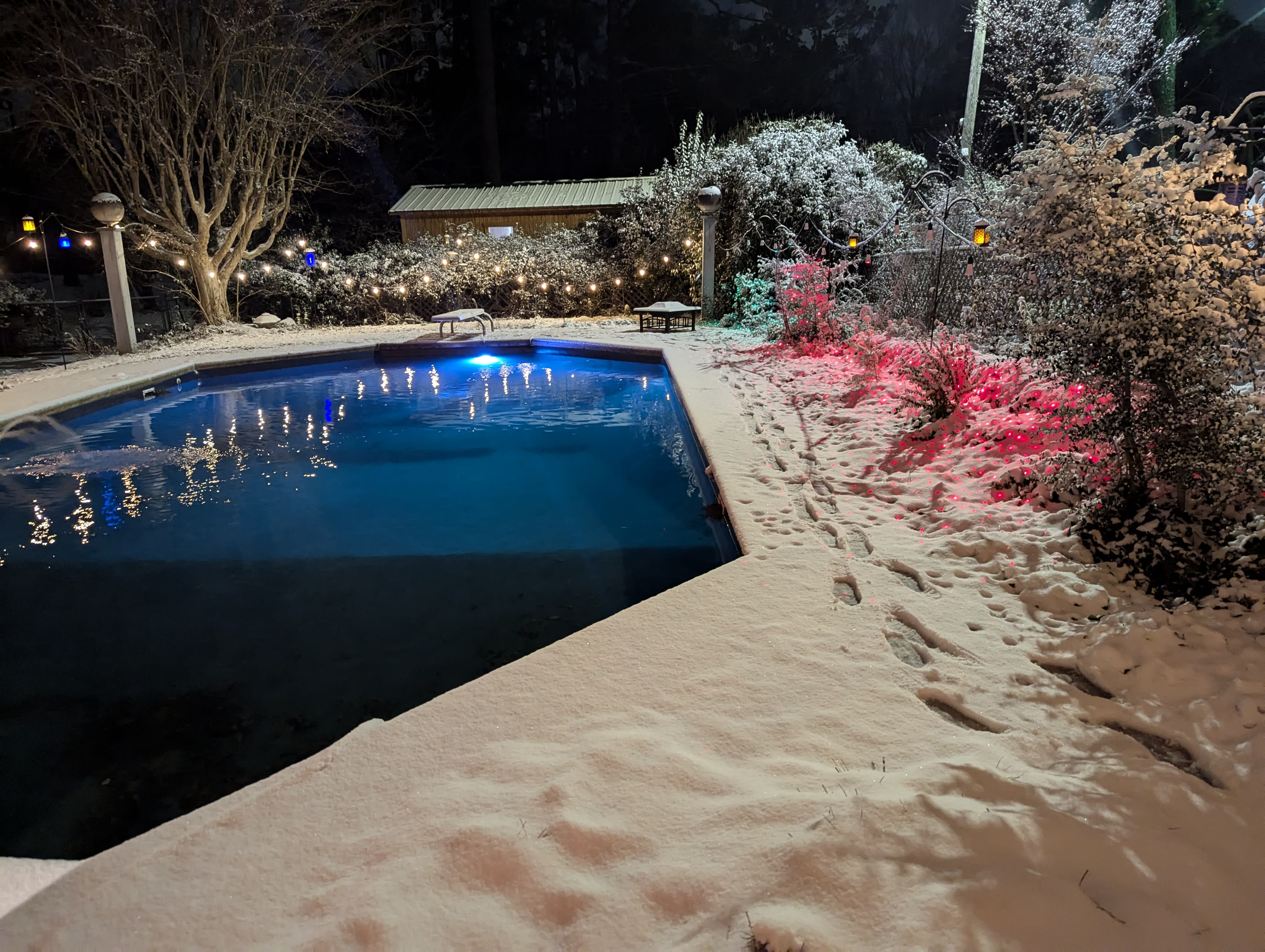 By "fort", I think they meant snow.  By snow, they probably meant that hellish white stuff that blanketed the south.  By hellish white stuff, I meant this: