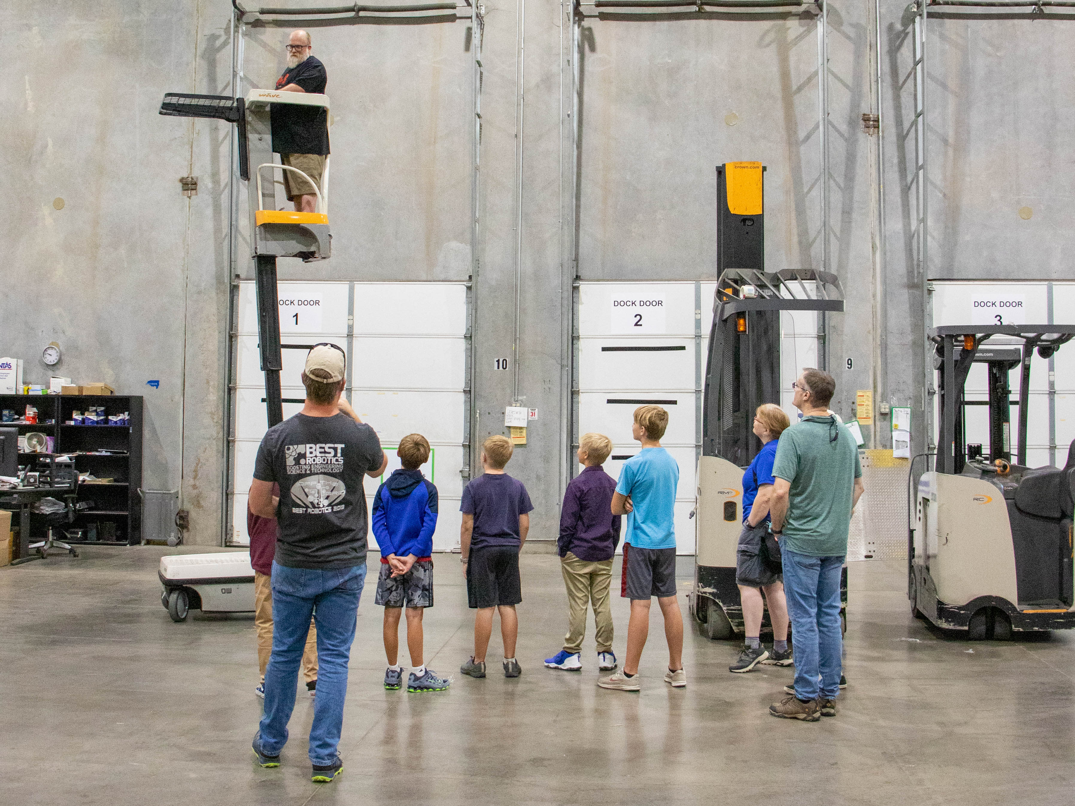 We saw a demo of the different machines used in the warehouse to move products (and pallets) around