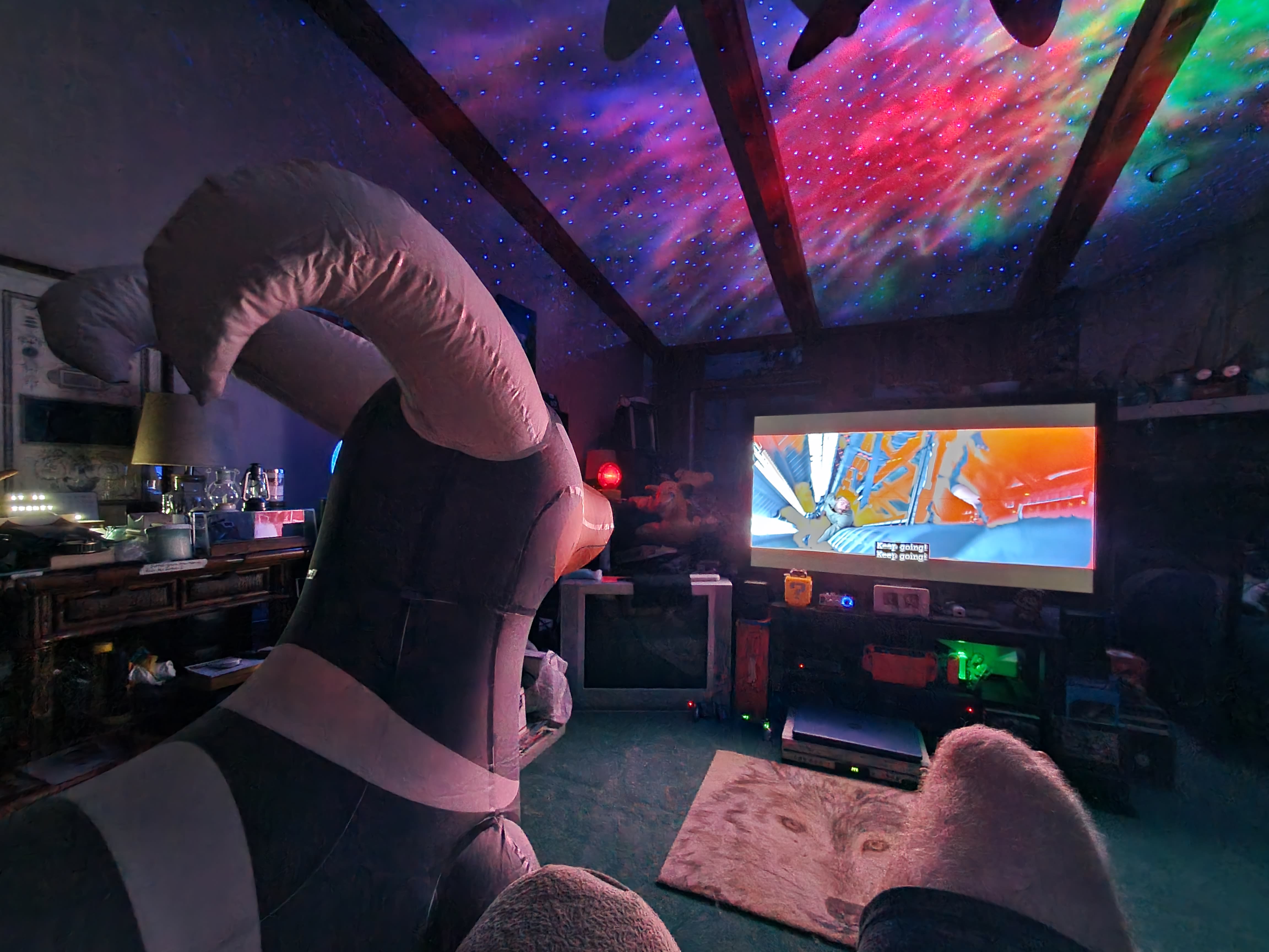 Inflatable Houndoom enjoying the sights