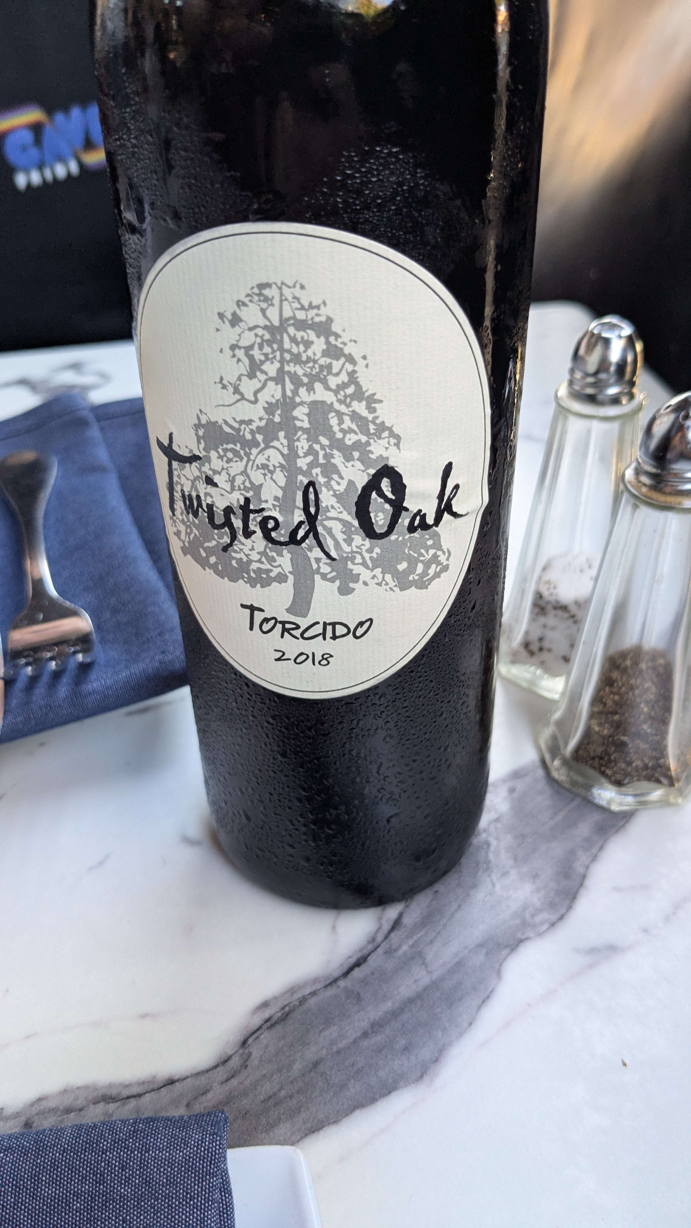 2018 Twisted Oak Torcido