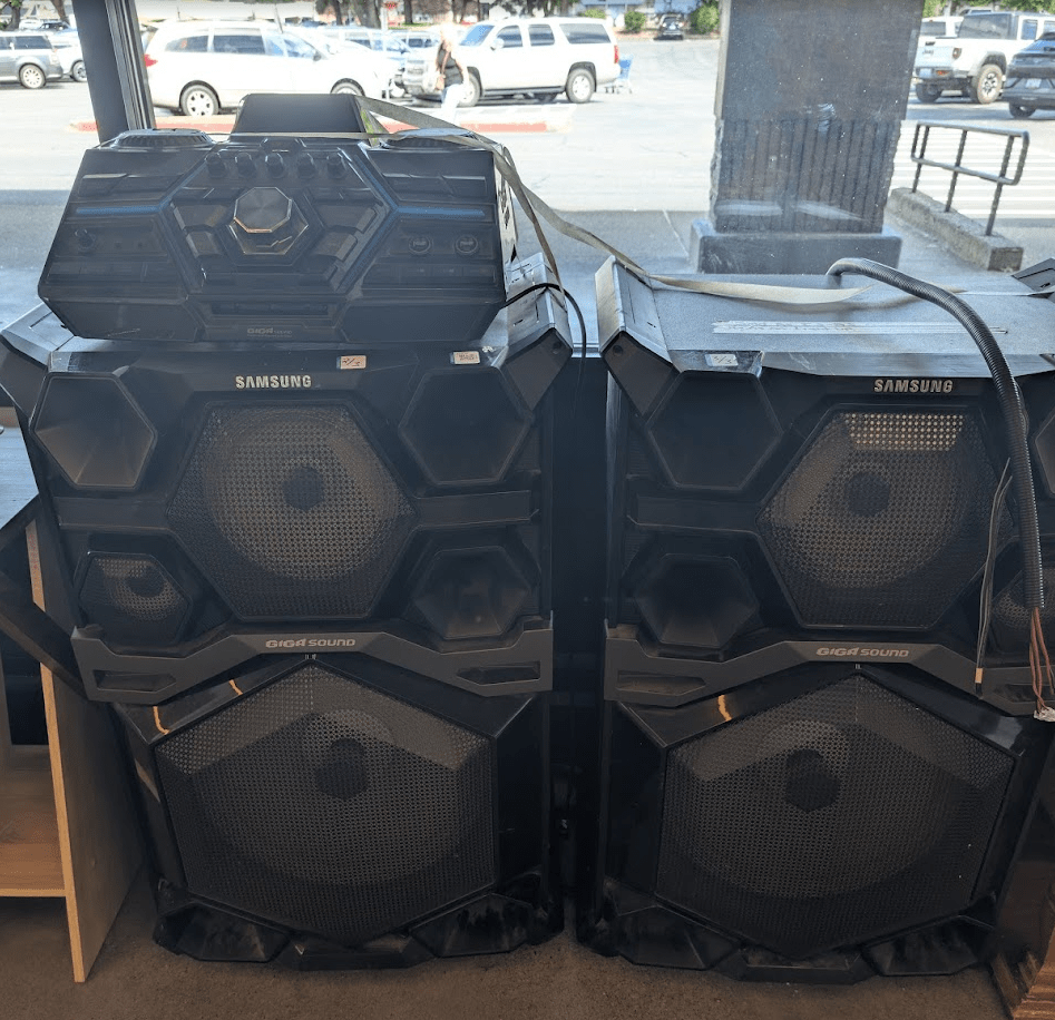 Samsung Giga Sound system w/dual 15" subwoofers and a DJ "turntable"