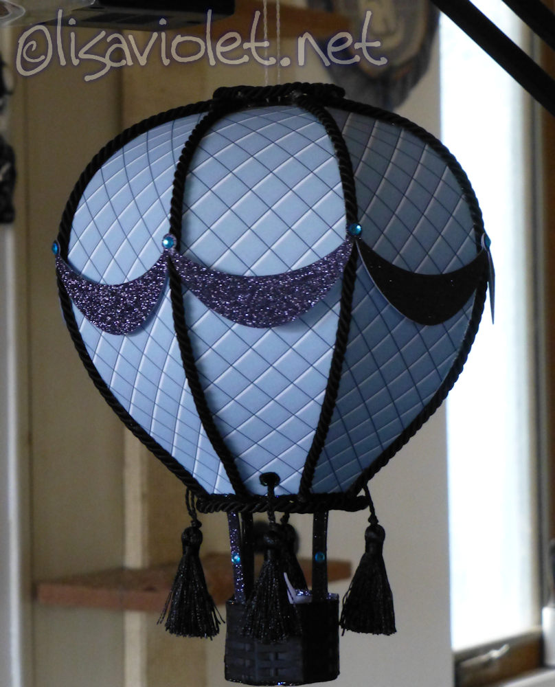 blue balloon